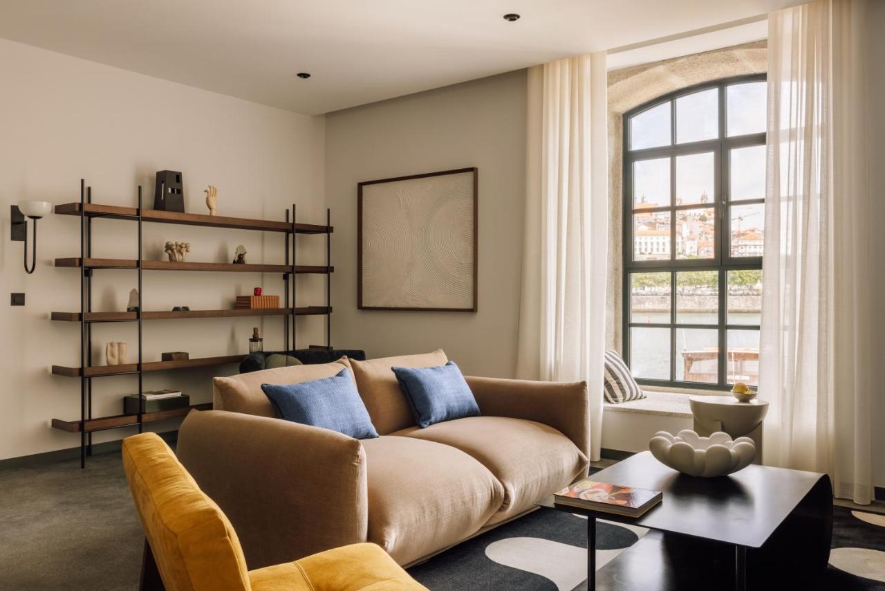 The Rebello Hotel & Spa - Small Luxury Hotels Of The World Vila Nova de Gaia Exterior photo The living room of a two-bedroom apartment at The Standard East Village