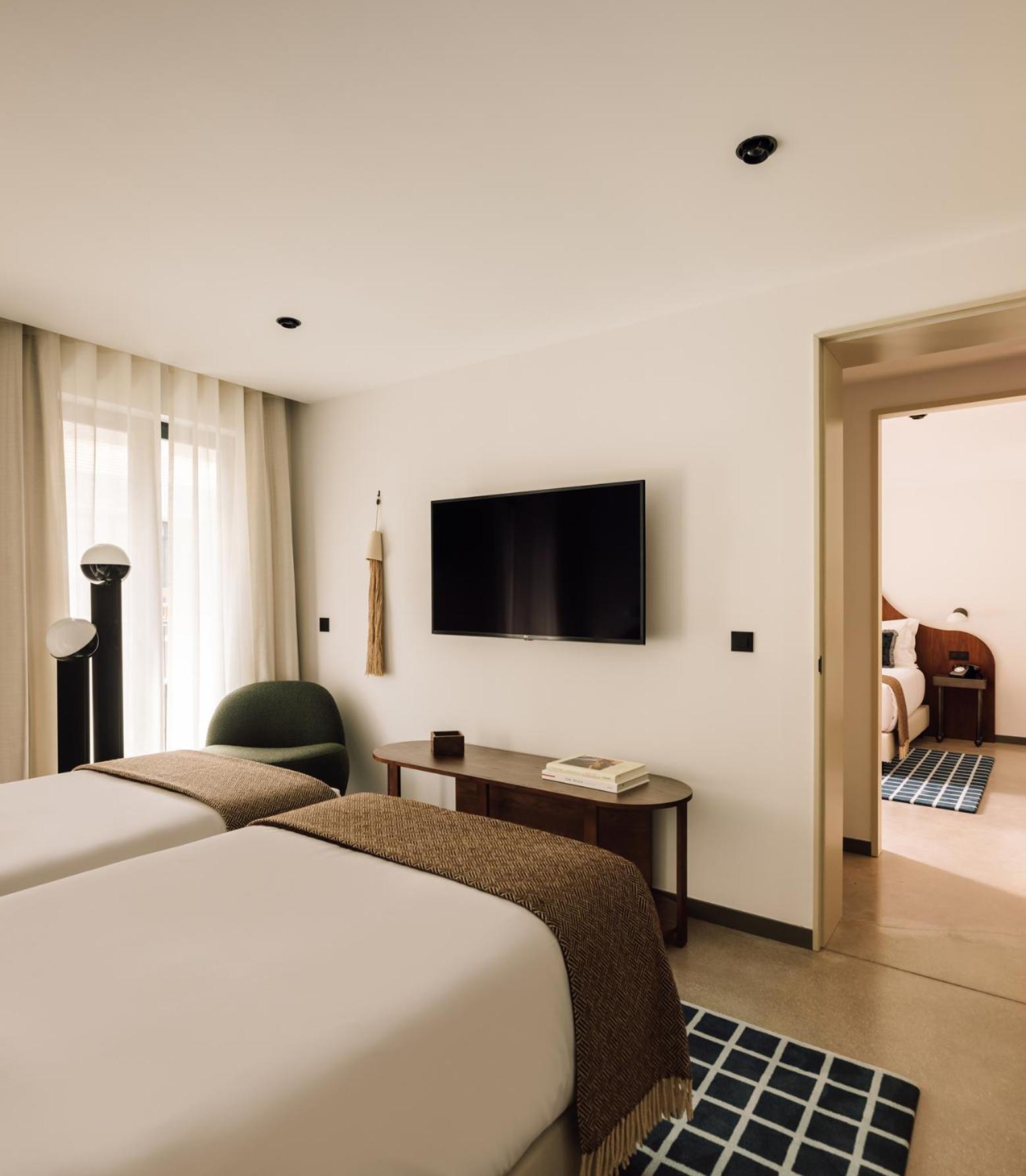 The Rebello Hotel & Spa - Small Luxury Hotels Of The World Vila Nova de Gaia Exterior photo A room at the hotel